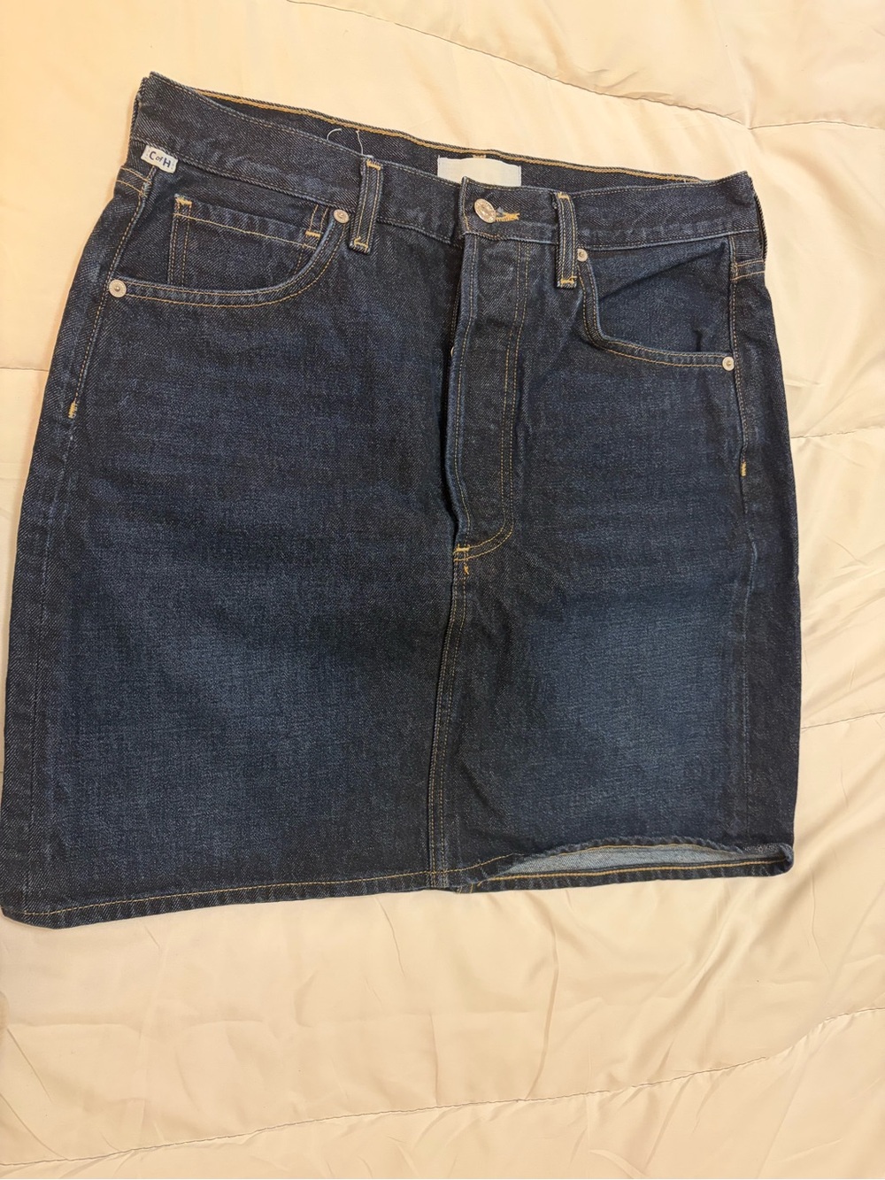 Citizens of Humanity Dark Blue Denim Waistband Detail